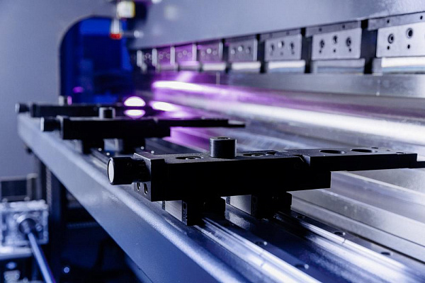 MetalTec HBС 90/2500 4+1 ЧПУ МТ-15 Листогибочный пресс с ЧПУ