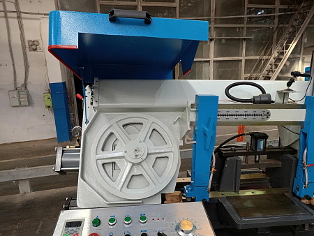 MetalTec MBS 350/50 CH ленточнопильный станок для резки металла под углом 90°