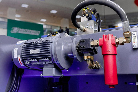 MetalTec HBC 50/1600 Листогибочные гидравлические прессы с ЧПУ