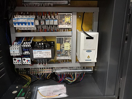 MetalTec MBS 350/50 CH ленточнопильный станок для резки металла под углом 90°
