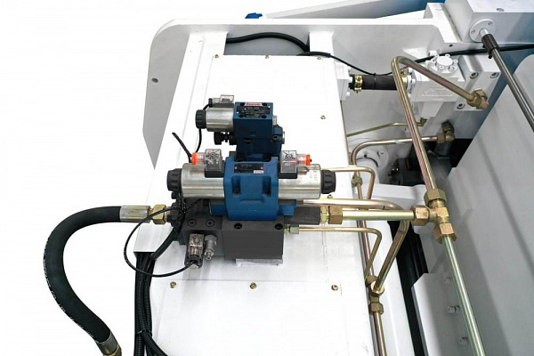 MetalTec HBM 160/3200C Листогибочные гидравлические прессы с ЧПУ контроллером TP10S