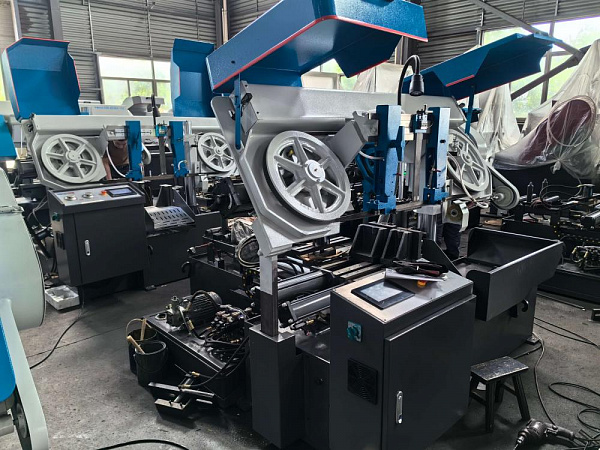 MetalTec MBS 530 CА автоматический колонный ленточнопильный станок